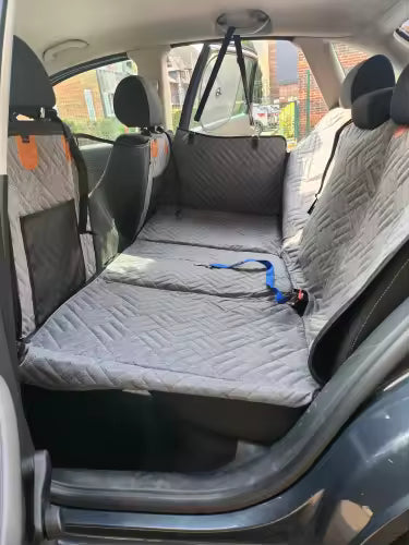 Plateforme voyage XL imperméable pour grand chien — installation rapide dans une berline